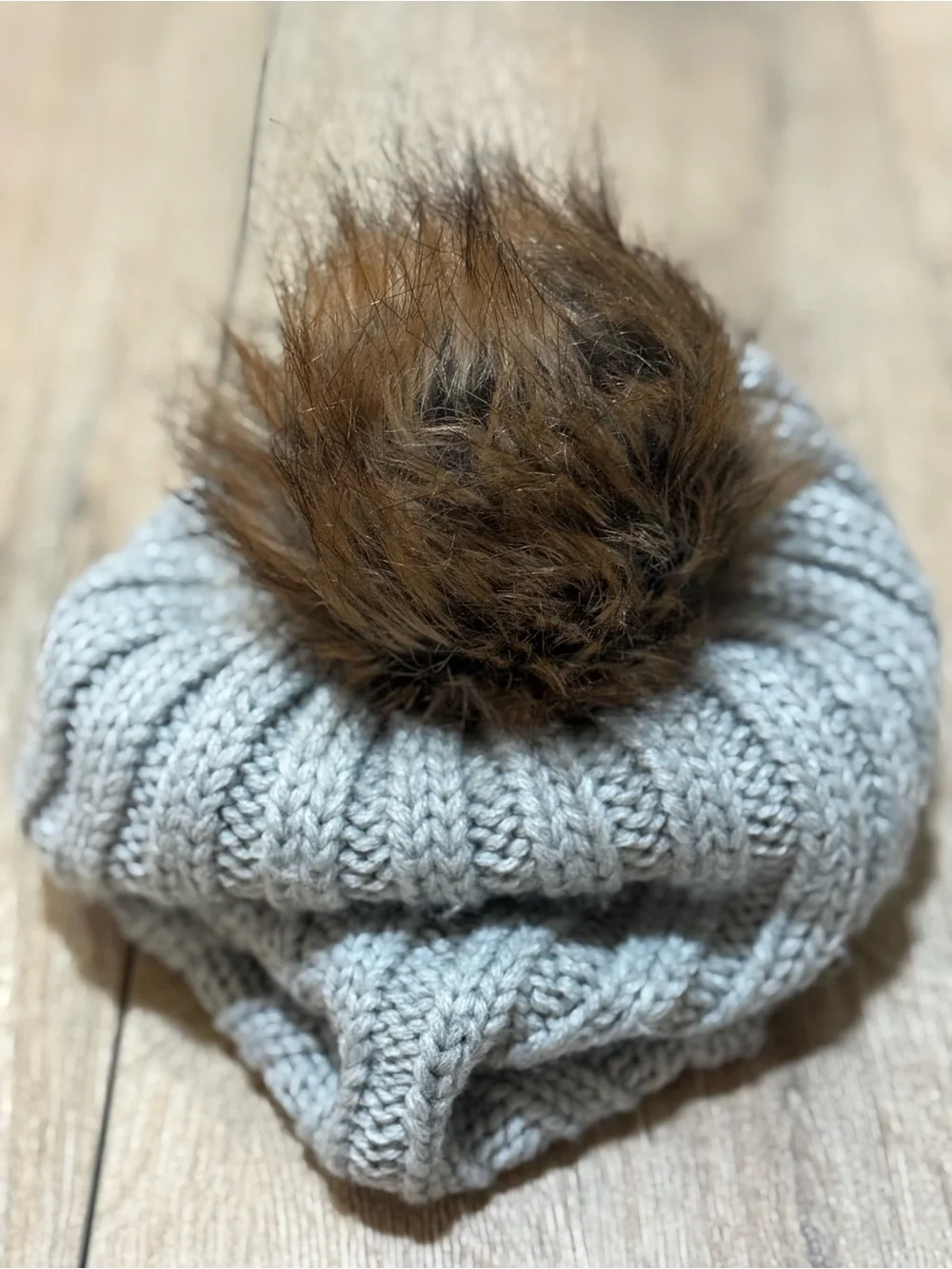 Dakine Gray Knit Beanie Faux Fur Pom Fleece Lined Hat Ski Snowboard